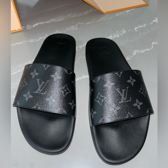 Black Louis Vuitton Waterfront Mule Slides Size 10. No defects. - Picture 9 of 16
